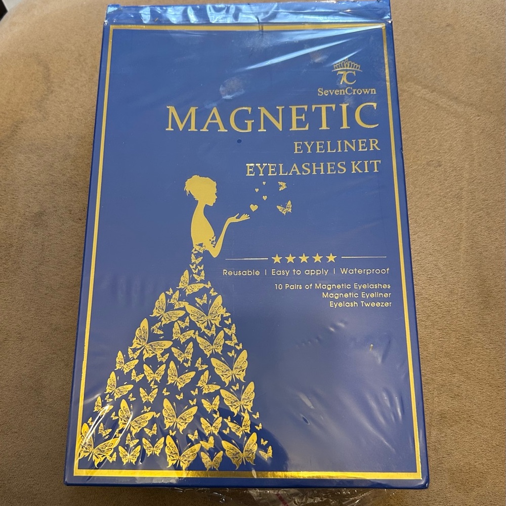 7C SevenCrown Magnetic Lashes with Eyeliner 10 pairs NIB - Picture 3 of 5